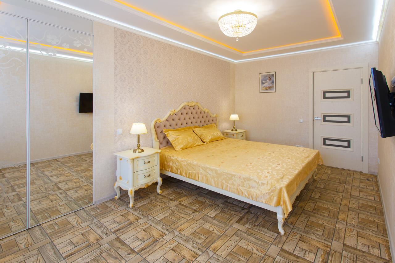 Apartment Near Railway Station เคียฟ ภายนอก รูปภาพ