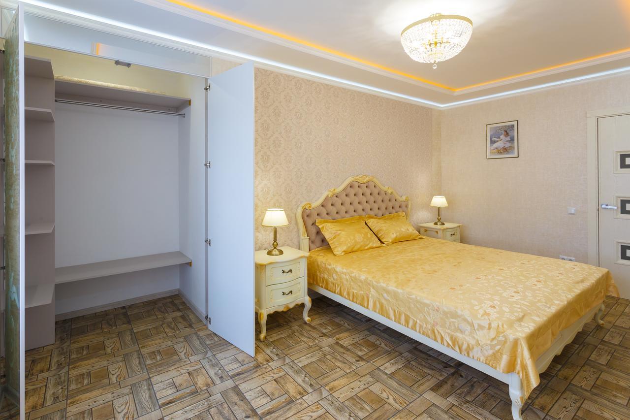Apartment Near Railway Station เคียฟ ภายนอก รูปภาพ