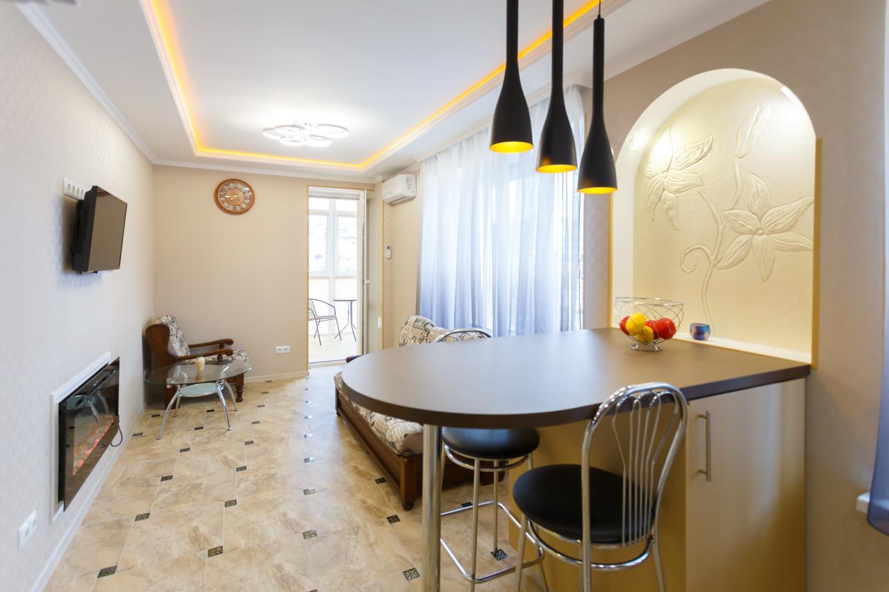 Apartment Near Railway Station เคียฟ ภายนอก รูปภาพ